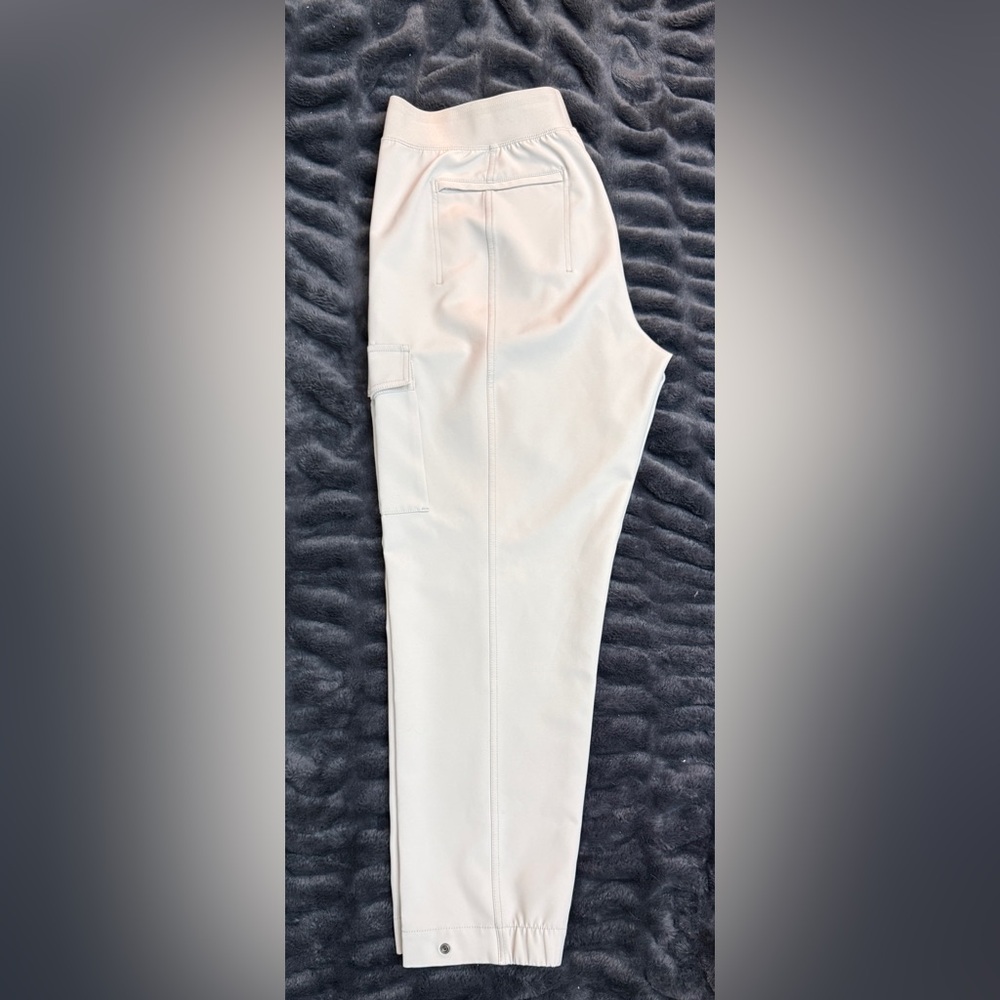 Athleta Endless Cargo Pant in Bone - Picture 5 of 6